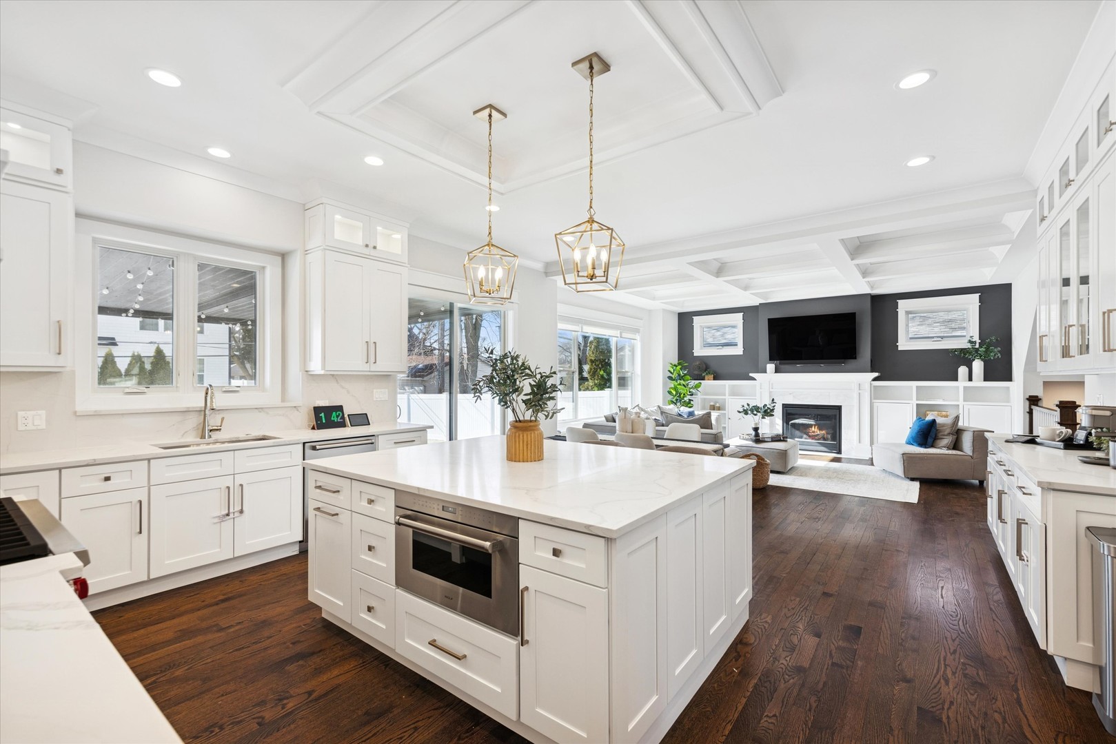 432 Ridgeland Avenue Elmhurst, IL 60126 - Photo 8 of 29