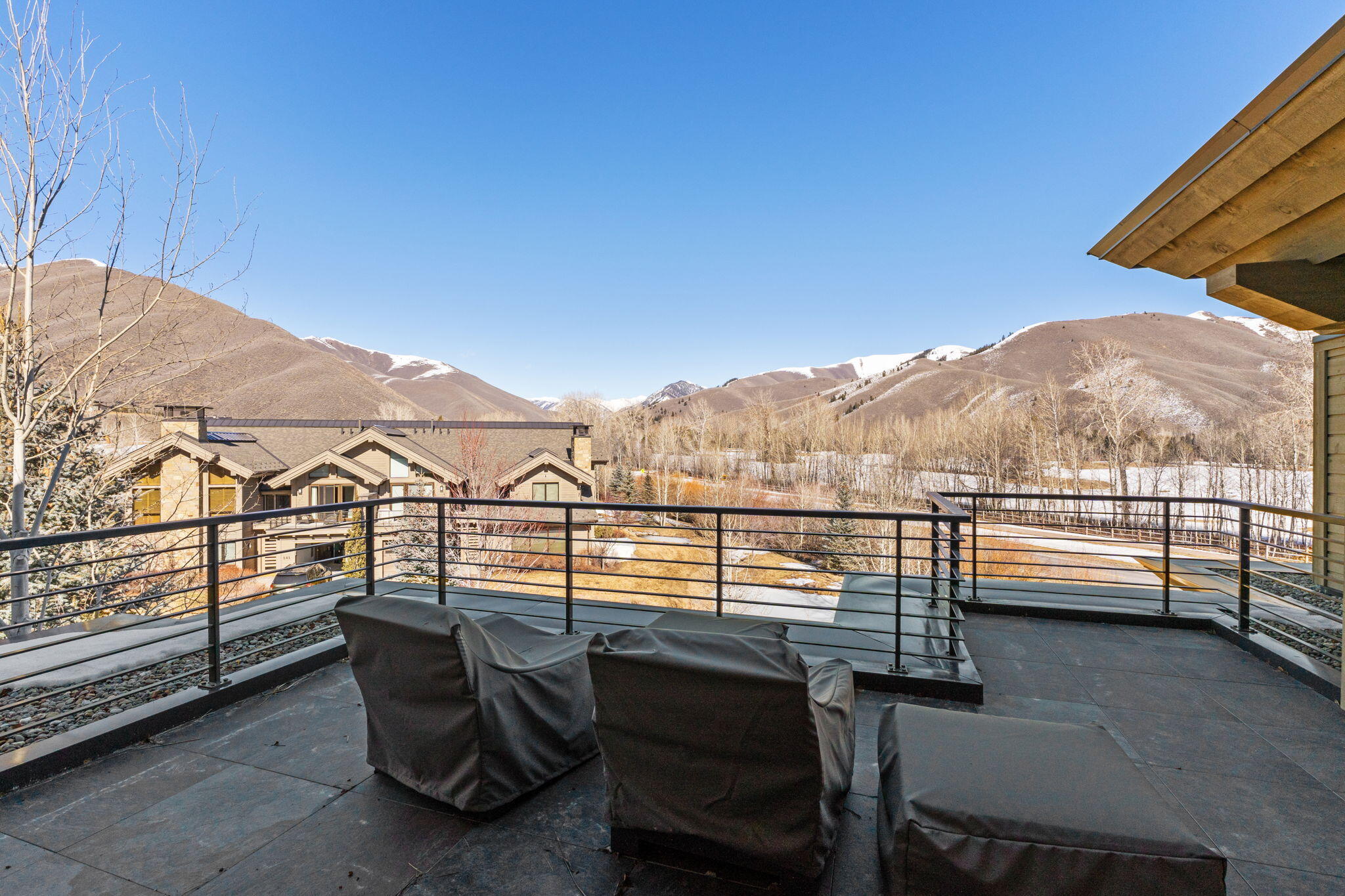 146 Clos Du Val Sun Valley, ID 83353 - Photo 13 of 26 25-web-or-mls-1-24