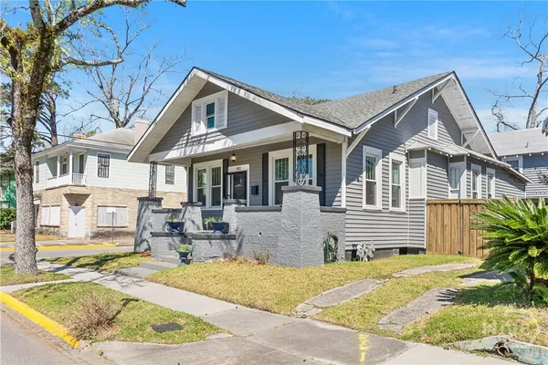 $2,400 | 802 East 36th Street, Savannah, GA 31401