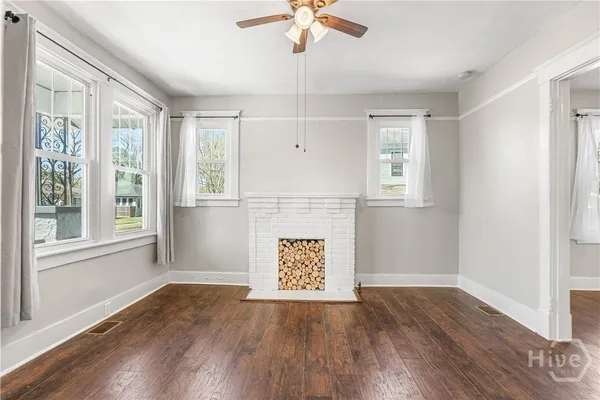 $2,400 | 802 East 36th Street, Savannah, GA 31401