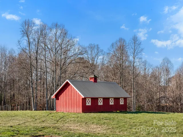 $3,300,000 | 602 Blackwood Road, Columbus, NC 28722