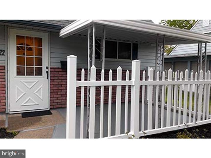 22 Grapevine Road Levittown, PA 19057 - Photo 2 of 23