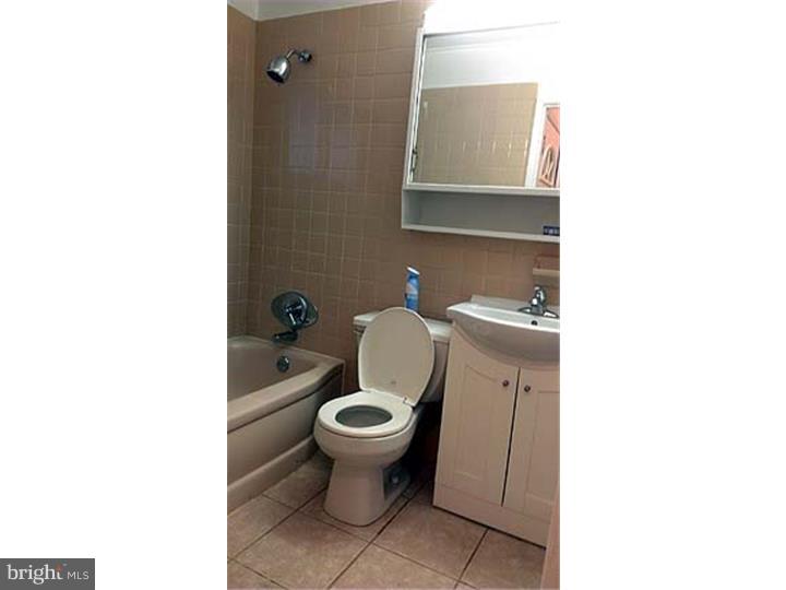 22 Grapevine Road Levittown, PA 19057 - Photo 12 of 23
