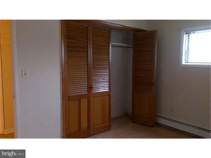 22 Grapevine Road Levittown, PA 19057 - Photo 17 of 23