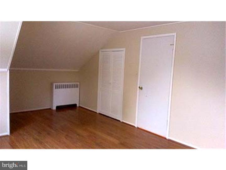 22 Grapevine Road Levittown, PA 19057 - Photo 20 of 23