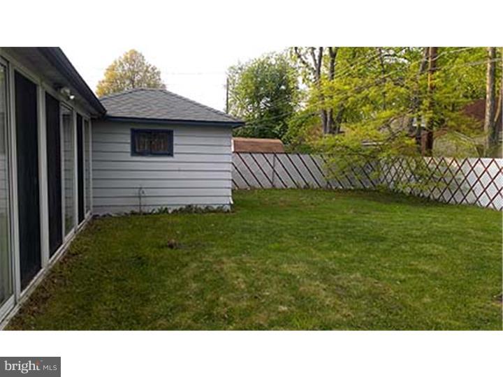 22 Grapevine Road Levittown, PA 19057 - Photo 3 of 23