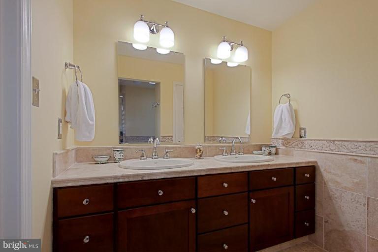 7806 Huntsman Boulevard Springfield, VA 22153 - Photo 11 of 20 Master Bath