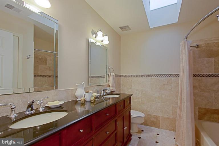 7806 Huntsman Boulevard Springfield, VA 22153 - Photo 12 of 20 Bath #2