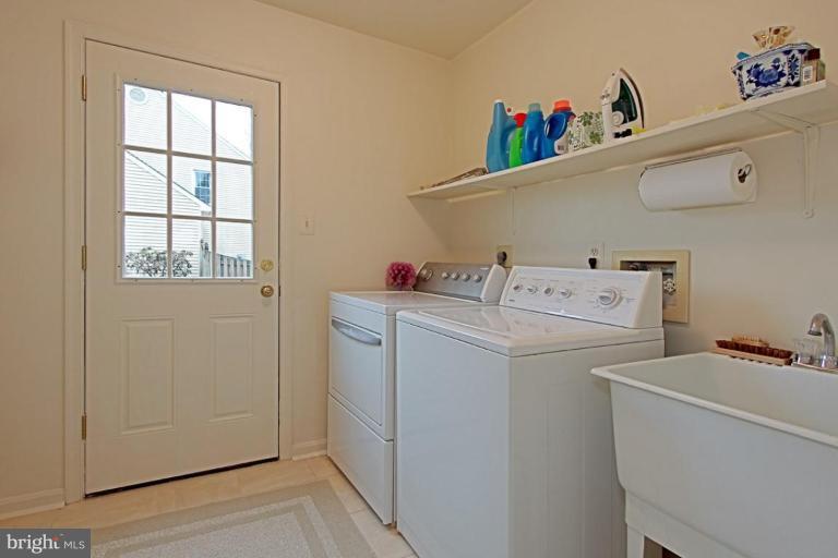 7806 Huntsman Boulevard Springfield, VA 22153 - Photo 18 of 20 Laundry Area 1