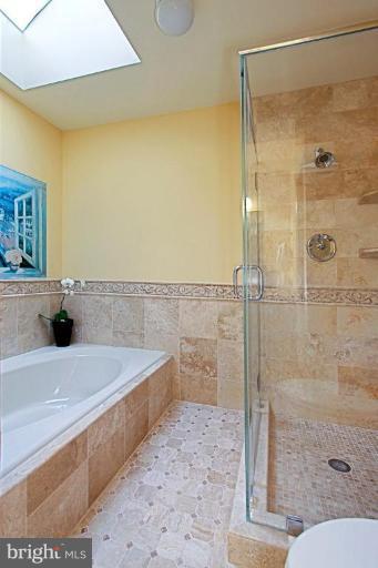 7806 Huntsman Boulevard Springfield, VA 22153 - Photo 6 of 20 Master Bath #2
