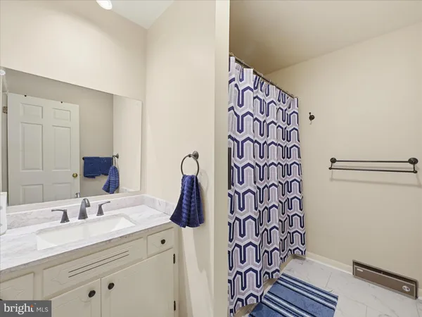 $385,000 | 13741 Villa View Drive, Waynesboro, PA 17268