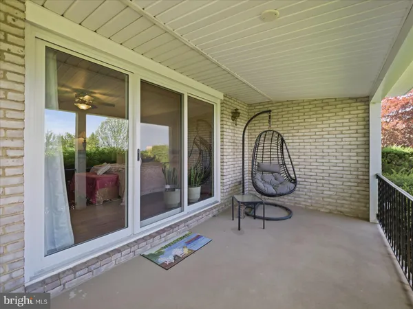 $385,000 | 13741 Villa View Drive, Waynesboro, PA 17268