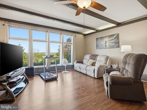 $385,000 | 13741 Villa View Drive, Waynesboro, PA 17268