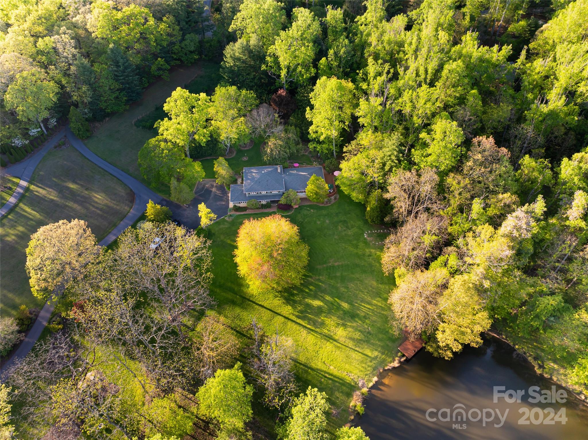 122 Overlook Road Asheville, NC 28803 - Photo 34 of 48 Gallery Image 34