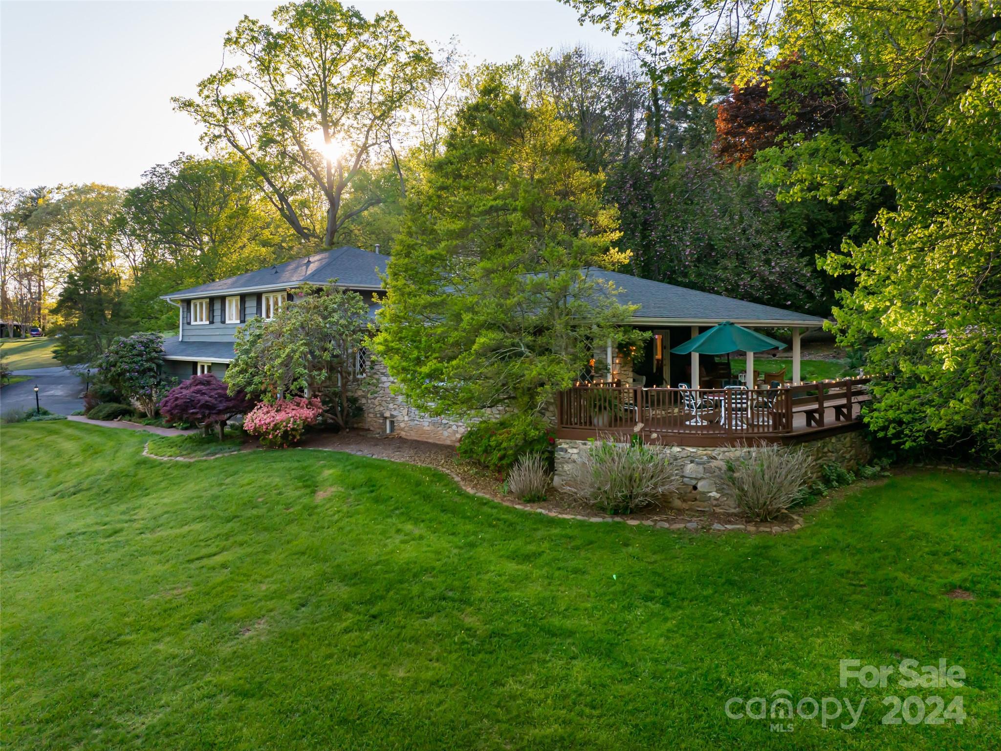 122 Overlook Road Asheville, NC 28803 - Photo 35 of 48 Gallery Image 35
