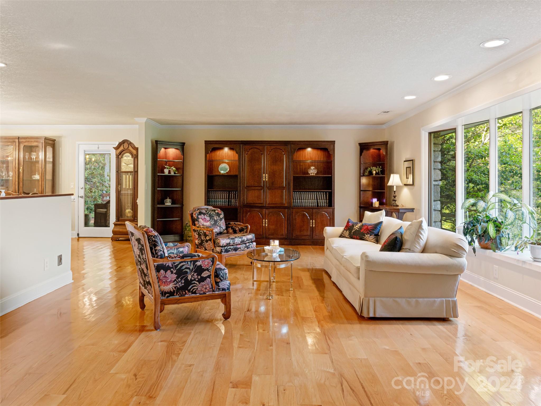 122 Overlook Road Asheville, NC 28803 - Photo 6 of 48 Gallery Image 6