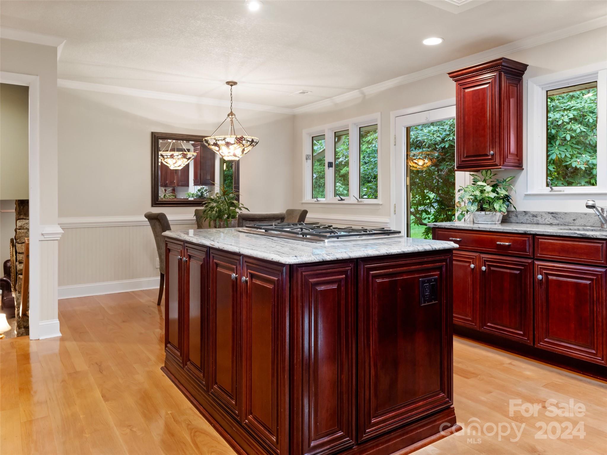 122 Overlook Road Asheville, NC 28803 - Photo 10 of 48 Gallery Image 10