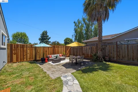 $1,700,000 | 5016 Black Avenue, Pleasanton, CA 94566