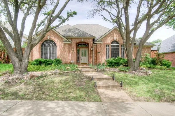 $2,850 | 6757 Burr Oak Drive, Plano, TX 75023