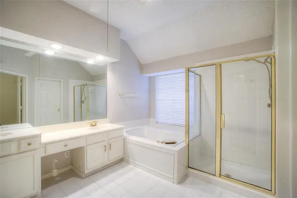 $2,850 | 6757 Burr Oak Drive, Plano, TX 75023