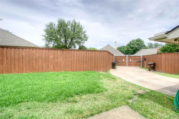 $2,850 | 6757 Burr Oak Drive, Plano, TX 75023
