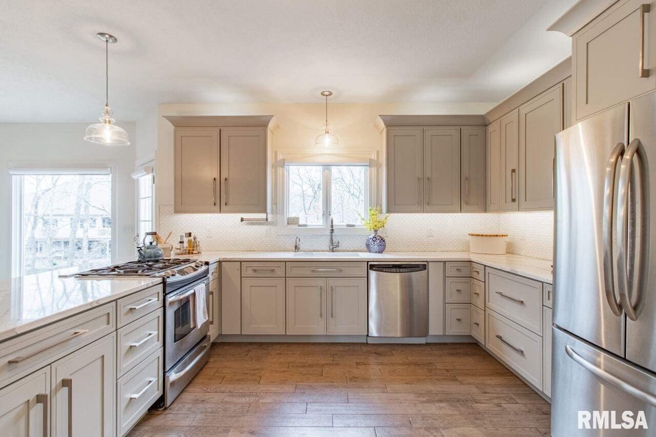 1232 Autumn Ridge Court Morton, IL 61550 - Photo 10 of 40 Gallery Image 10