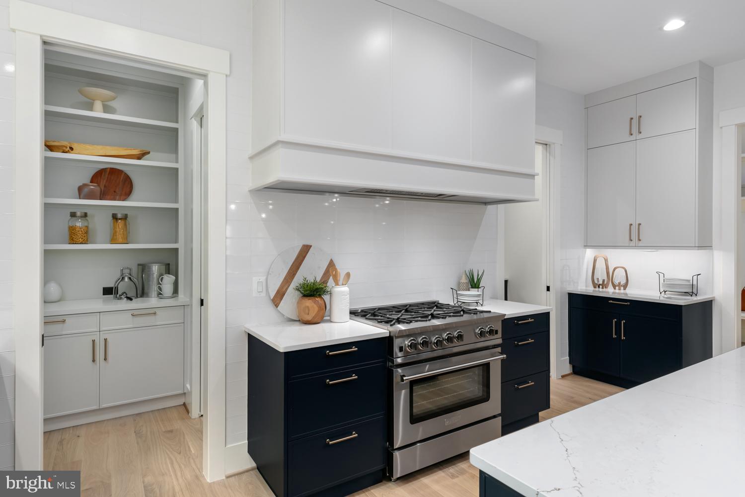 6801 Lumsden Street McLean, VA 22101 - Photo 4 of 35