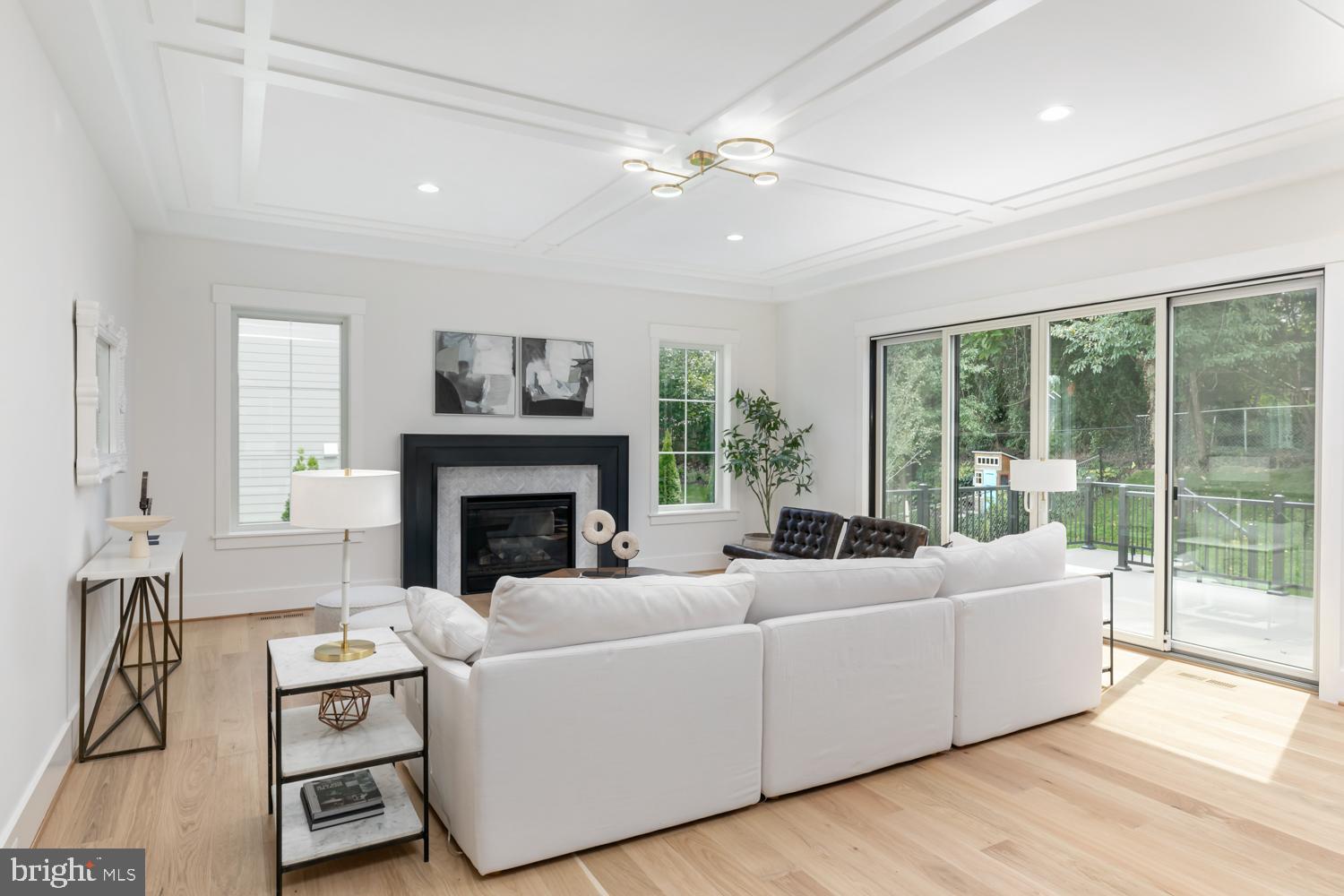 6801 Lumsden Street McLean, VA 22101 - Photo 9 of 35