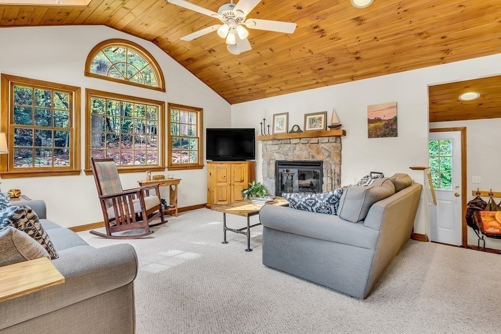 6 Priscilla Road Hopkinton, MA 01748 - Photo 8 of 37 Gallery Image 8