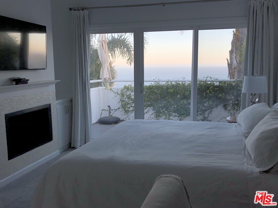 31242 Bailard Road Malibu, CA 90265 - Photo 13 of 24