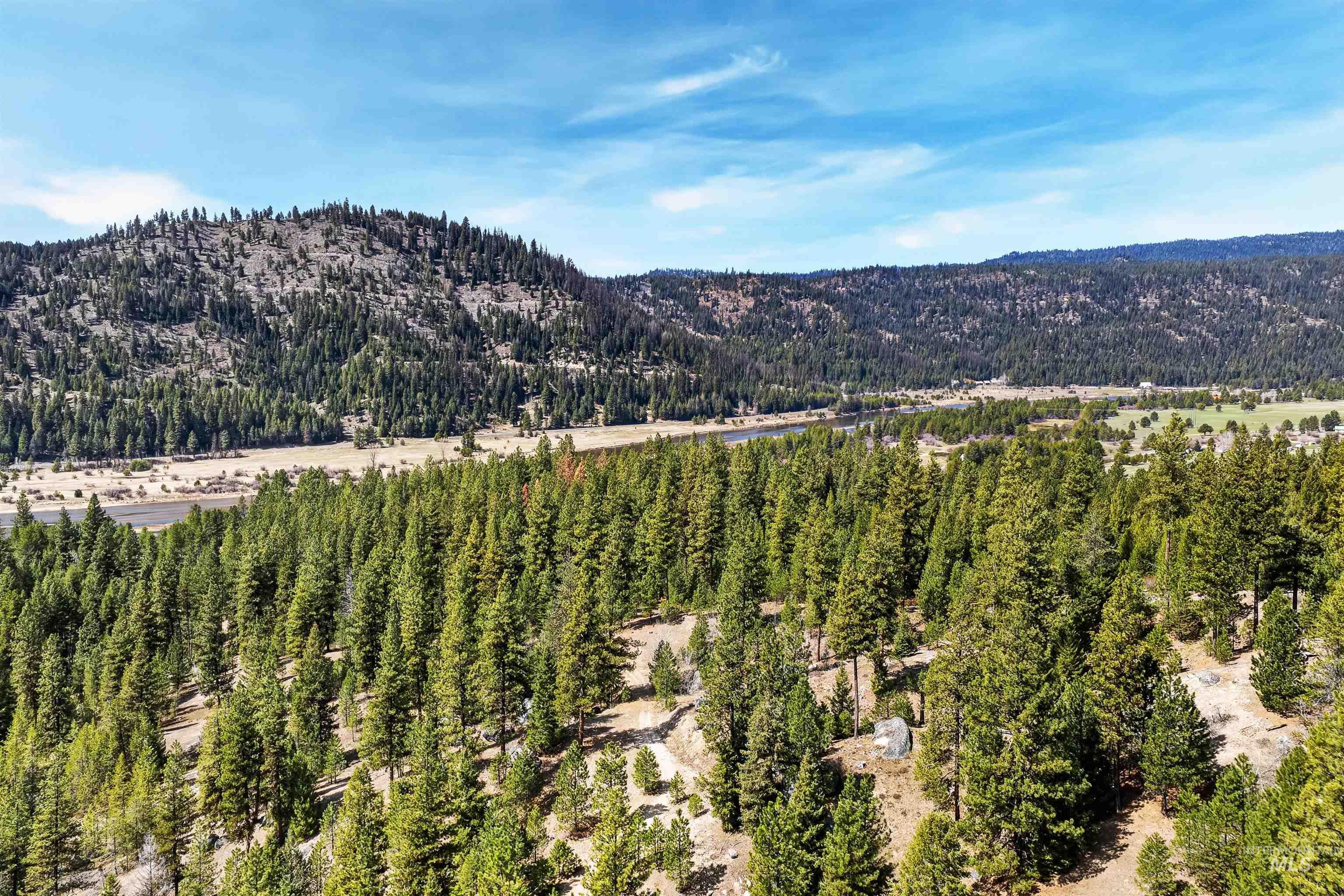 9512-9516 Packer John Road Cascade, ID 83611 - Photo 12 of 50