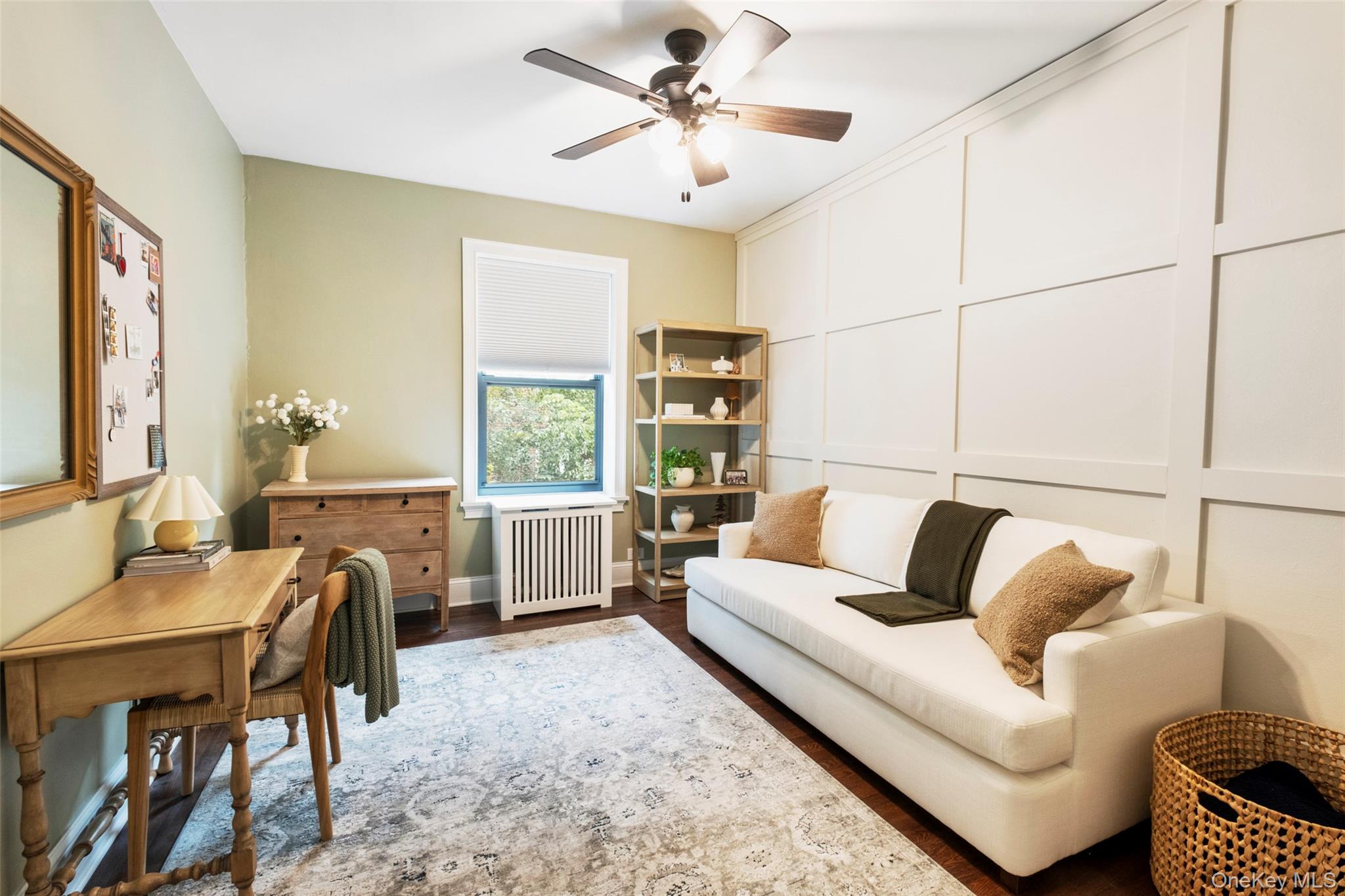 244 Bronxville Road, Unit G3 Bronxville, NY 10708 - Photo 8 of 18 a living room with furniture and a large window
