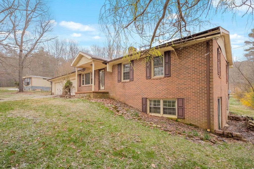 461 Lanter Road Speedwell, VA 24374 - Photo 4 of 54 Gallery Image 4