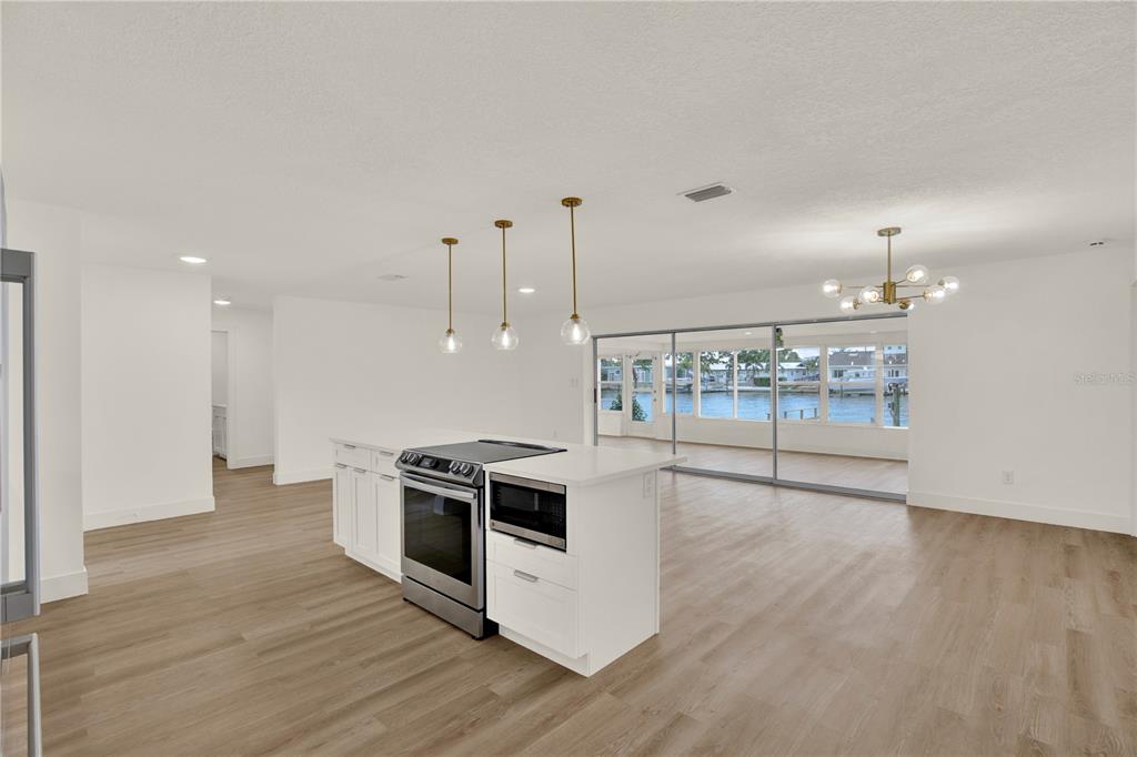 411 Palm Island Northeast Clearwater Beach, FL 33767 - Photo 7 of 20