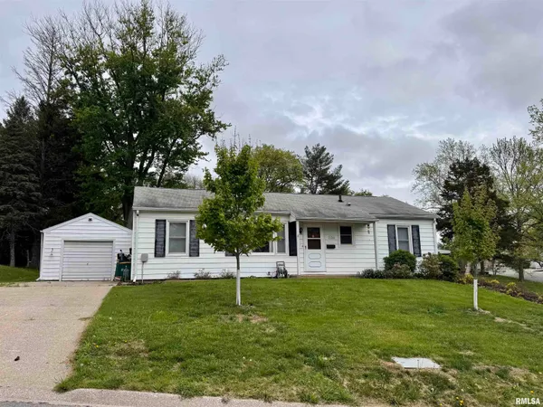 $109,000 | 1334 Parkview Drive, Macomb, IL 61455