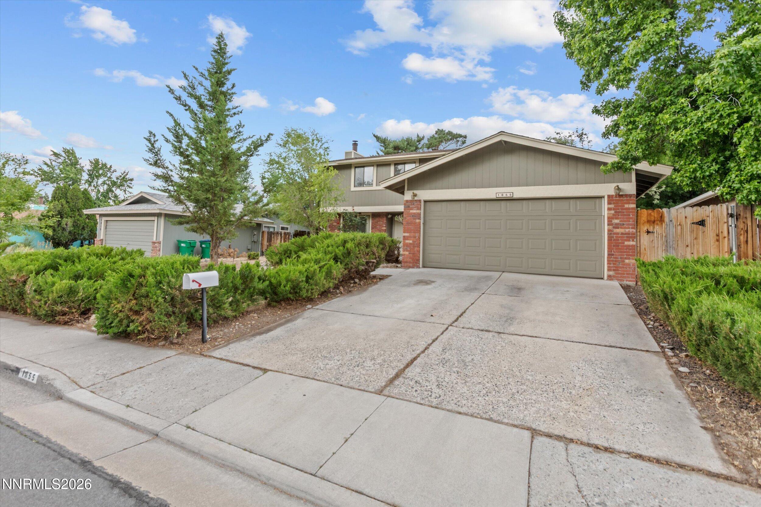 1855 Severn Drive Reno, NV 89503 - Photo 4 of 42 04-0Y7A1860
