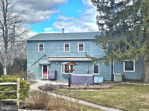 $4,000 | 242 South Sugan Road, New Hope, PA 18938