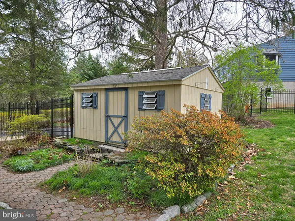 $4,000 | 242 South Sugan Road, New Hope, PA 18938