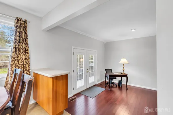 $879,900 | 8 Queens Place, Old Bridge, NJ 08857