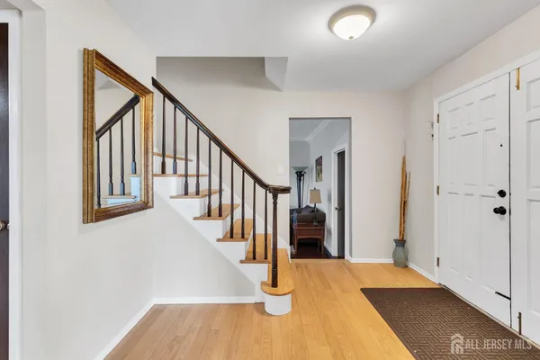$879,900 | 8 Queens Place, Old Bridge, NJ 08857