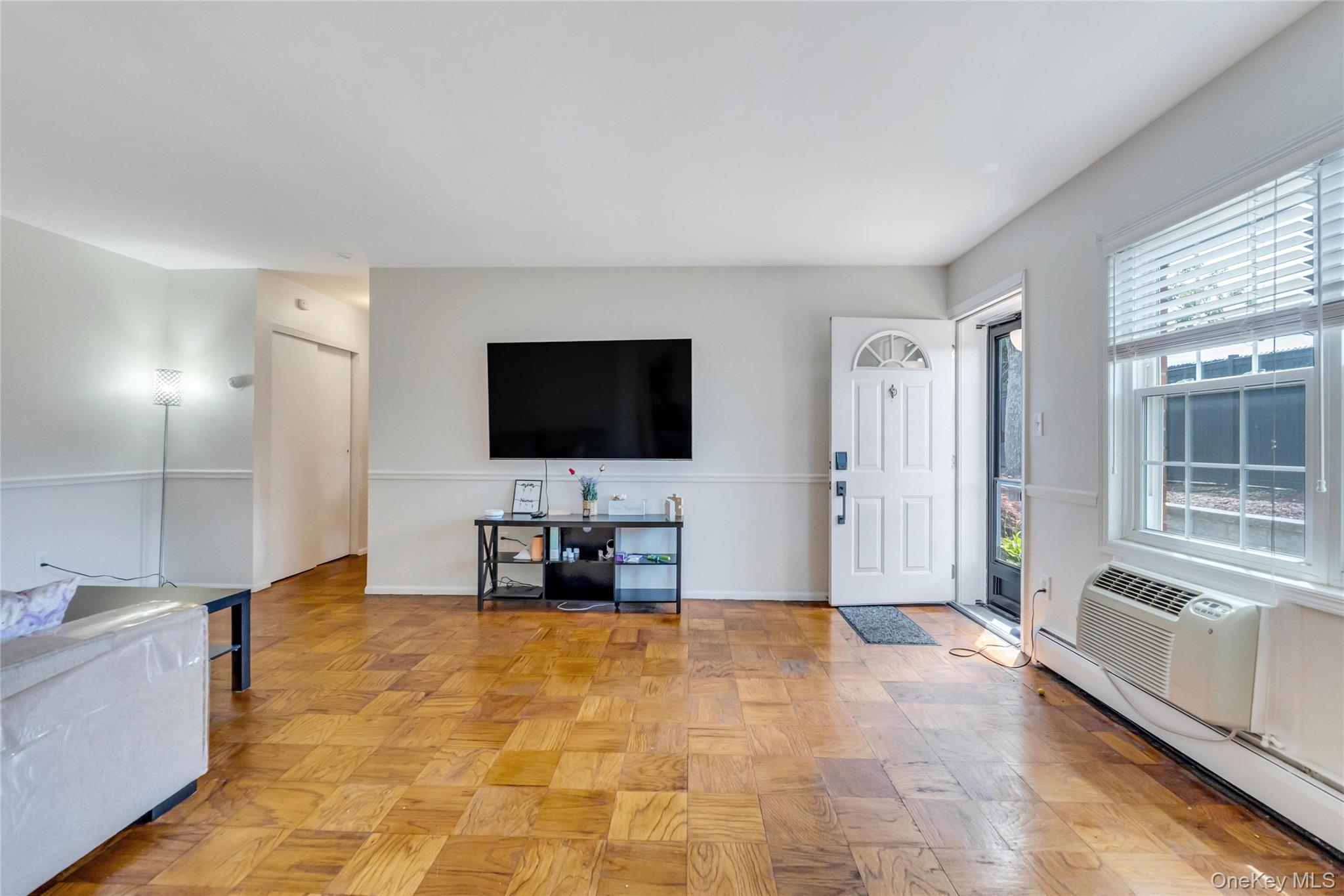 315 Hicksville Road, Unit 1 Bethpage, NY 11714 - Photo 2 of 15