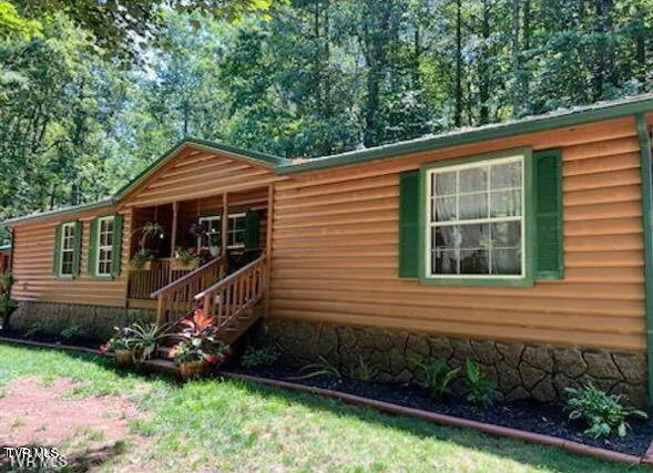 268 Park Service Road Mountain City, TN 37683 - Photo 2 of 10 IMG_20260601_125546