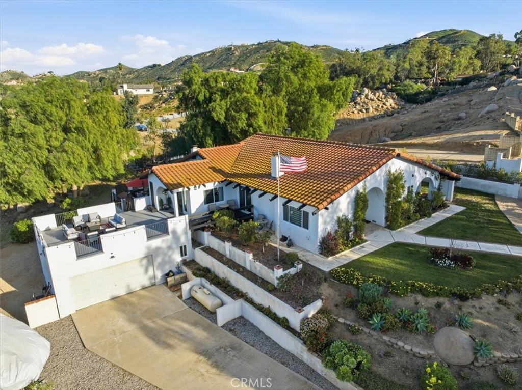 21260 Ridgedale Drive Lake Mathews, CA 92570 - Photo 3 of 36