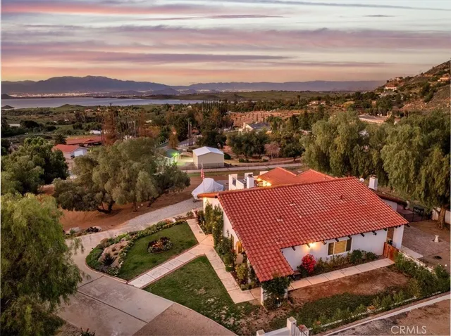 $1,199,900 | 21260 Ridgedale Drive, Lake Mathews, CA 92570