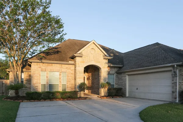 $2,700 | 18611 Peralta Hill Lane, Tomball, TX 77377