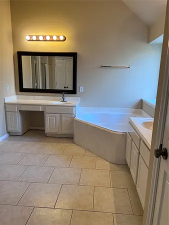 $2,700 | 18611 Peralta Hill Lane, Tomball, TX 77377