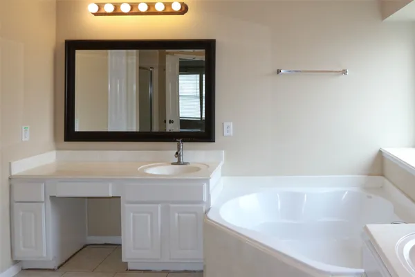 $2,700 | 18611 Peralta Hill Lane, Tomball, TX 77377