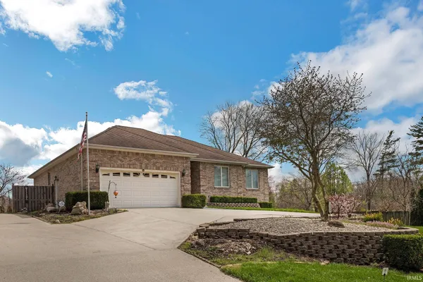 $375,000 | 528 Meadowbrook Road, Richmond, IN 47374