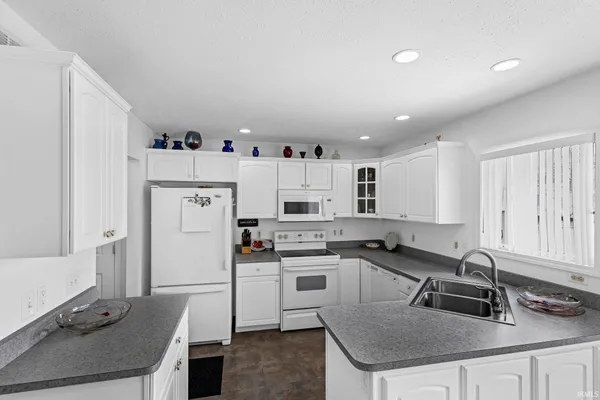 $375,000 | 528 Meadowbrook Road, Richmond, IN 47374