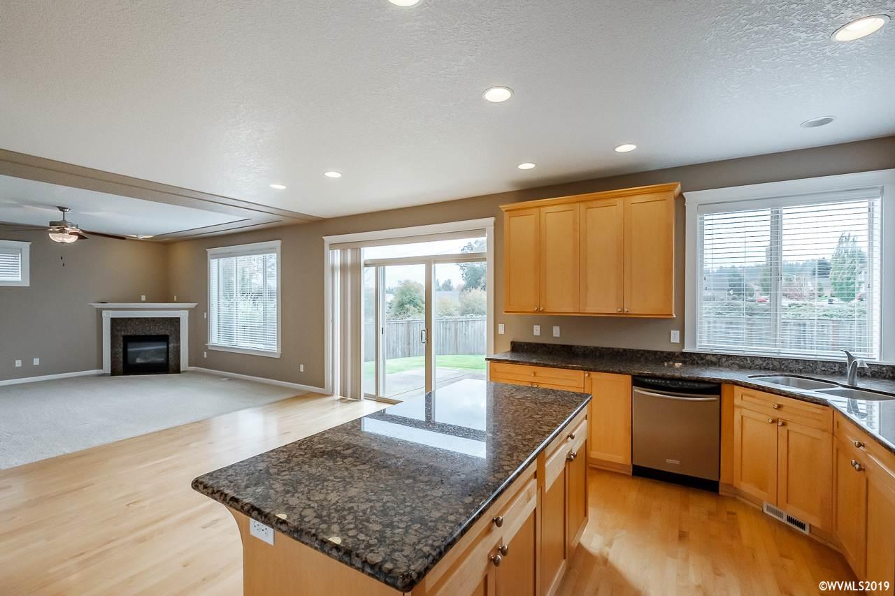 2676 Broadway Street Northwest Albany, OR 97321 - Photo 11 of 42